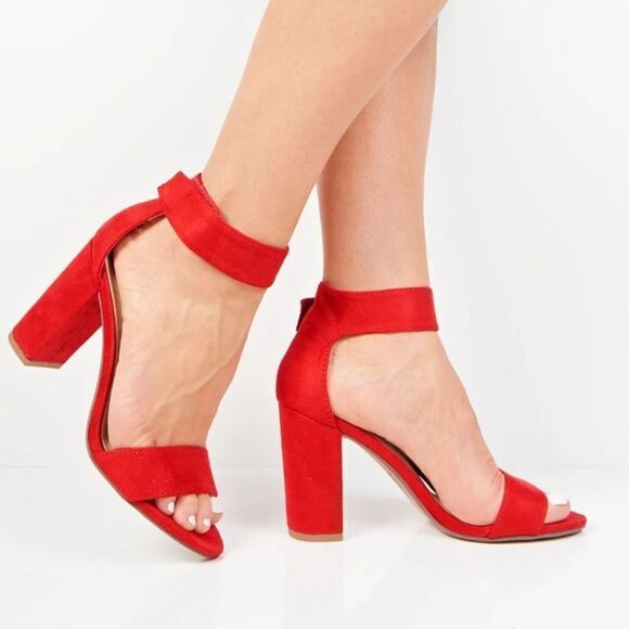 BRAND NEW WILD DIVA LOUNGS ADJUSTABLE BUCKLE ANKLE STRAP POINTED TOE HEEL SANDAL - Picture 11 of 16